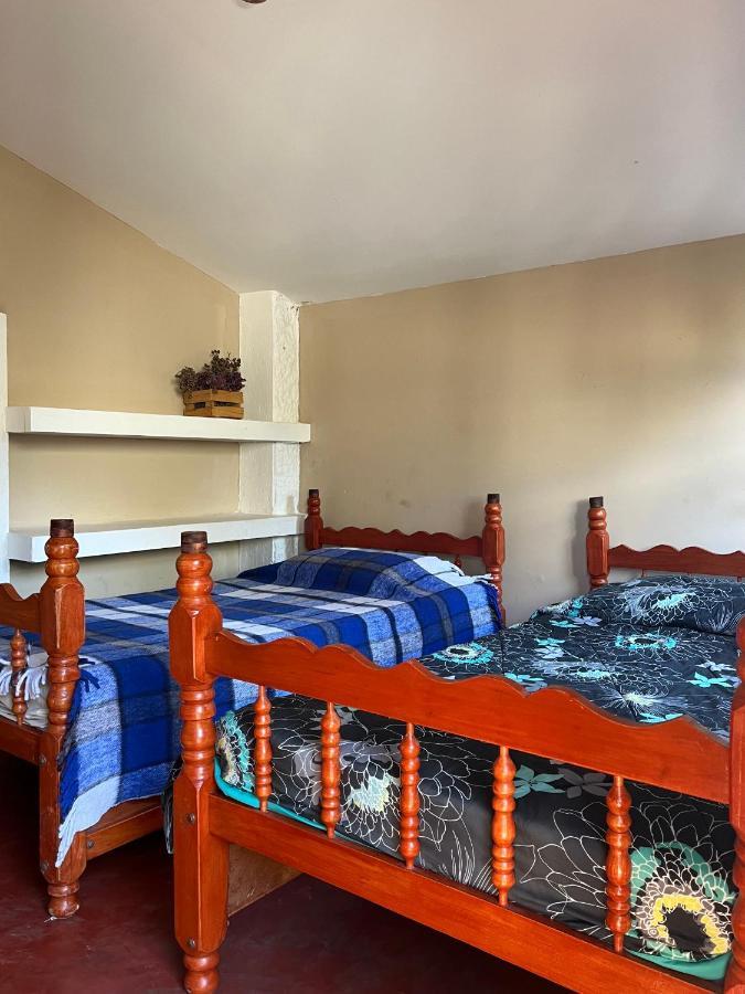 Casa Qatzij Hotel San Lucas Tolimán Kamer foto